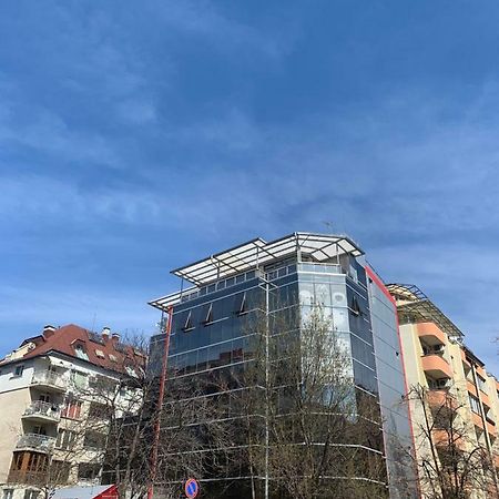 Lilia 3 Self-Check In Apartment With Hot Water Despite Prevention In The Neighborhood, Food And Drink Shop Open Until 10 Pm And Free Parking Area Next Ot 24 Hours Food And Drink Shop And Free Parking Area Sofia Extérieur photo