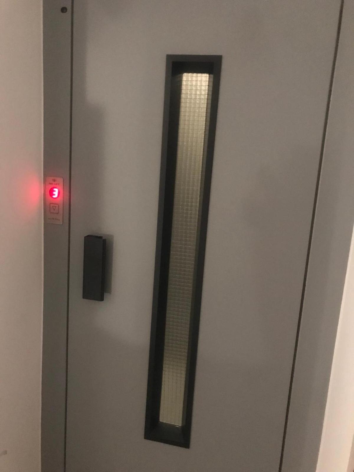 Lilia 3 Self-Check In Apartment With Hot Water Despite Prevention In The Neighborhood, Food And Drink Shop Open Until 10 Pm And Free Parking Area Next Ot 24 Hours Food And Drink Shop And Free Parking Area Sofia Extérieur photo